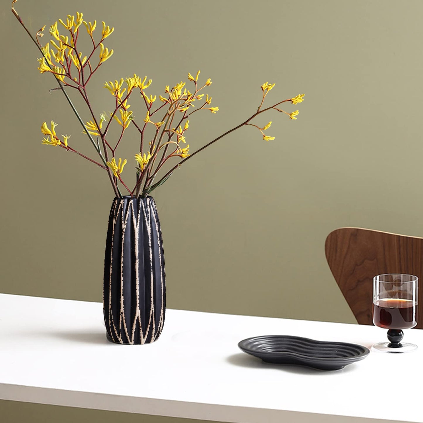 Yundu White Ceramics Vases for Home Decor, Flower Vase, Modern Farmhouse Table Décor Vase