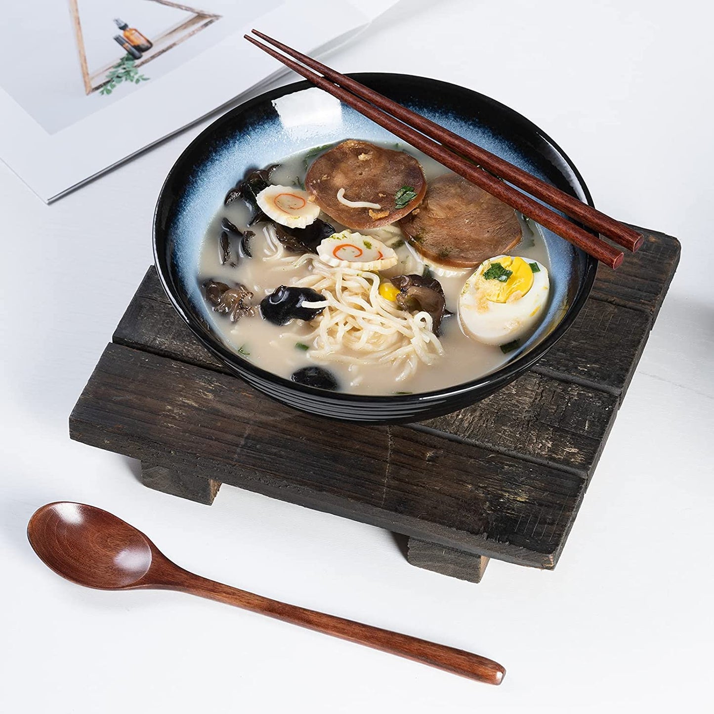 Ceramic Japanese Ramen Bowl Set, 2 Sets 8 Inch 40 Ounce Asian Pho Udon Noodle Bowls with Spoons and Chopsticks (Black/Blue, 8 Inches)