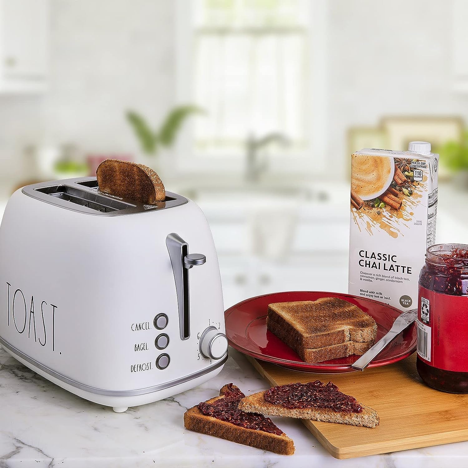 Retro Rounded Bread Toaster, 2 Slice Stainless Steel Toaster with Removable Crumb Tray, Wide Slot with 6 Browning Levels, Bagel, Defrost and Cancel Options (Cream)